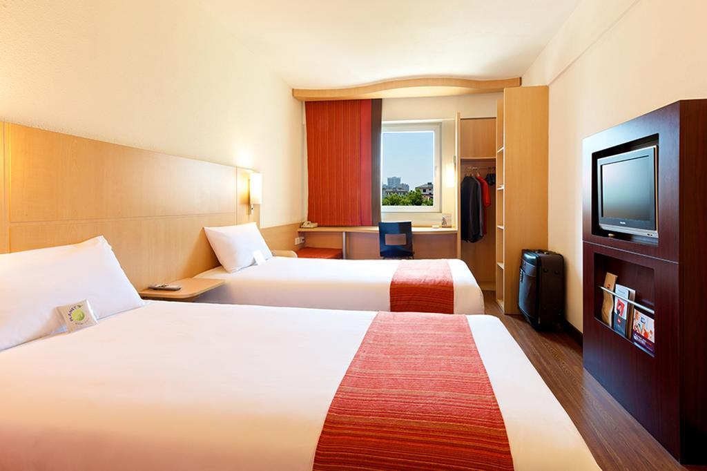 Ibis Ningbo Qianhu Plaza Hotel Ngoại thất bức ảnh